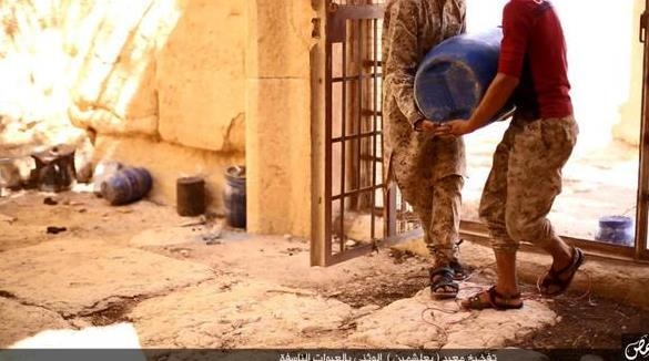IŞİD, Baalşamin Tapınağı'nı böyle havaya uçurdu 6