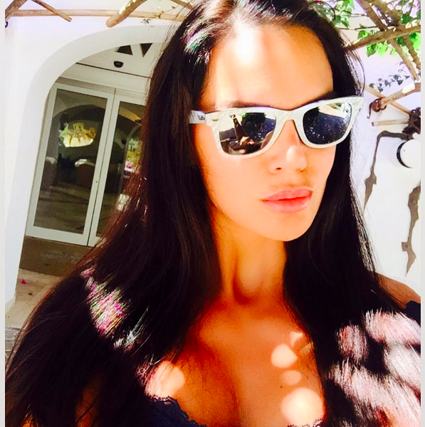 Instagram'da ünlüler: Burak çekti Fahriye yayınladı 6