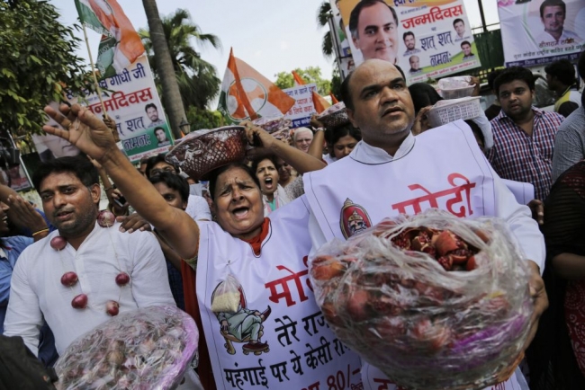 'Hindistan Baharı': Yüzbinler sokaklarda 2