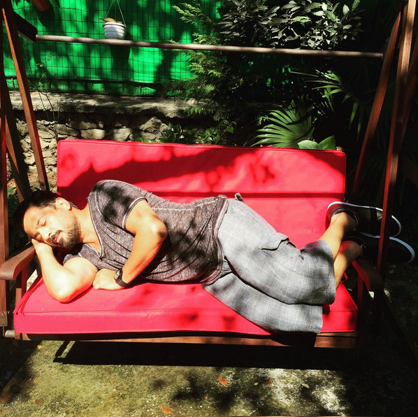 Instagram'da ünlüler: Sevgililerden set ziyareti 18