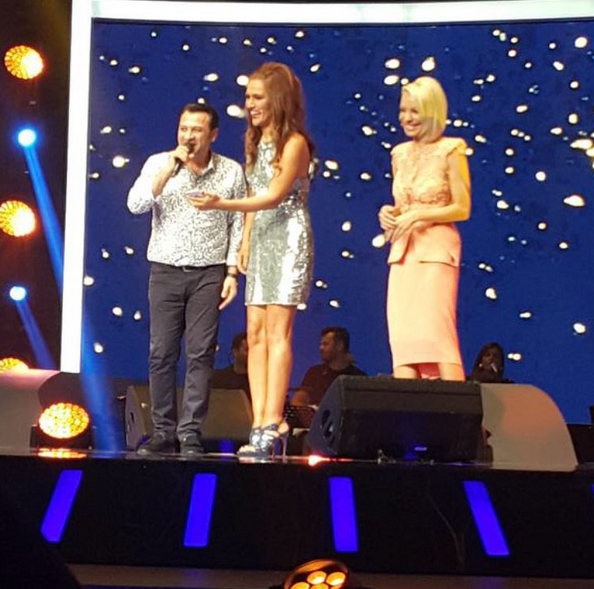 Instagram'da ünlüler: Sevgililerden set ziyareti 9