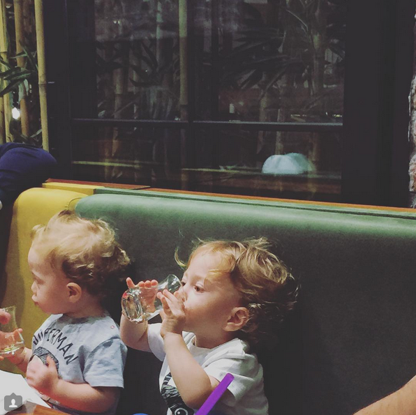 Instagram'da ünlüler: Demet Akalın'ın tek taşı sosyal medyayı karıştırdı 15