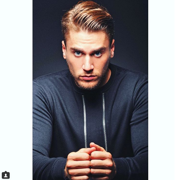 Instagram'da ünlüler: Demet Akalın'ın tek taşı sosyal medyayı karıştırdı 18