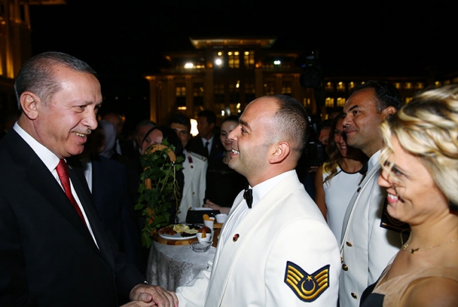 Beştepe'ye ünlü akını 13