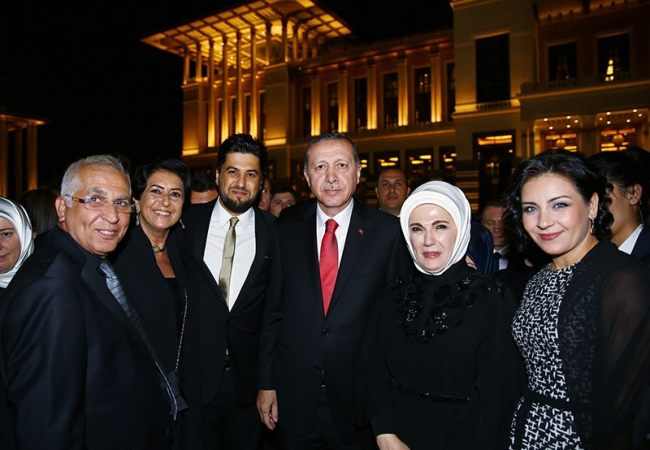 Beştepe'ye ünlü akını 27