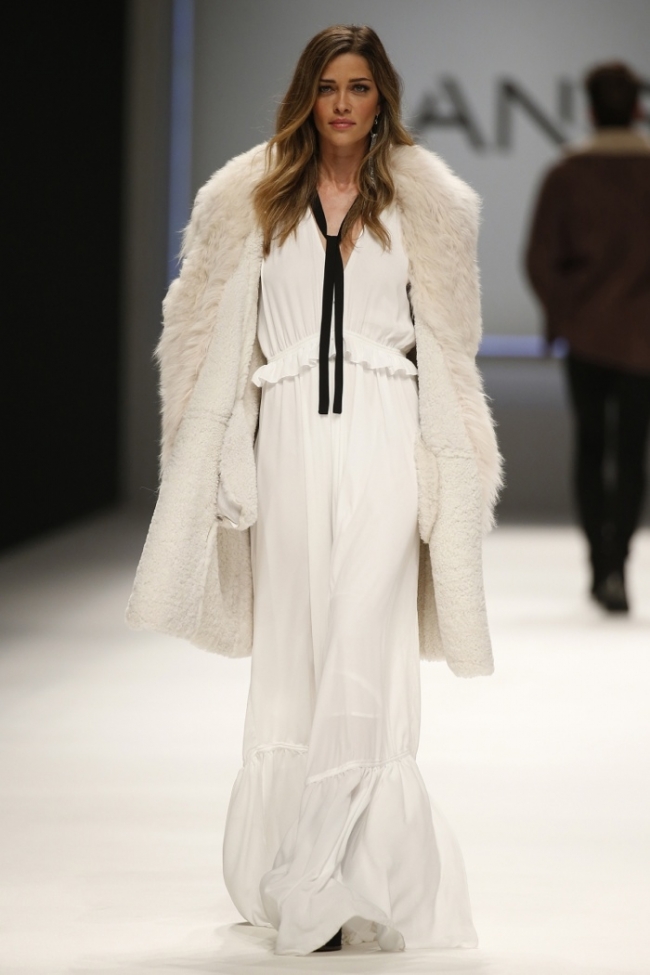 Ana Beatriz Barros Mango için İstanbul'da 7