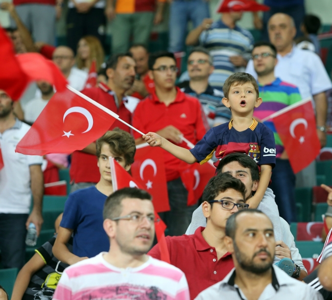 Konya'da muhteşem geceye yakışmayan sonuç 7