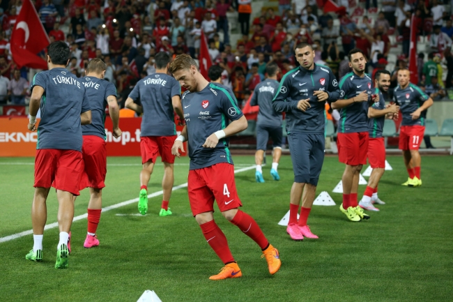 Konya'da muhteşem geceye yakışmayan sonuç 17