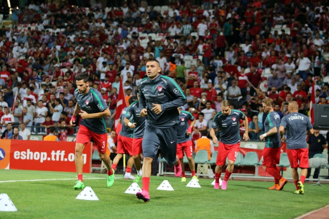 Konya'da muhteşem geceye yakışmayan sonuç 19