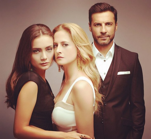 Instagram'da ünlüler: Berna Laçin'in kızı Ada büyüdü 17