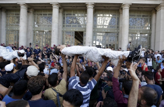 Göçmen krizininin en çarpıcı 15 fotoğrafı 6