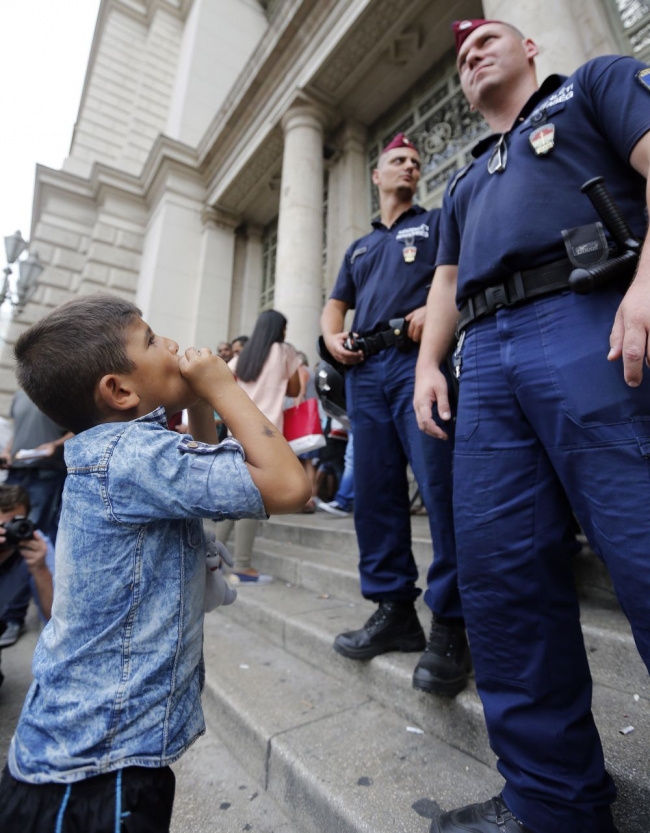 Göçmen krizininin en çarpıcı 15 fotoğrafı 3