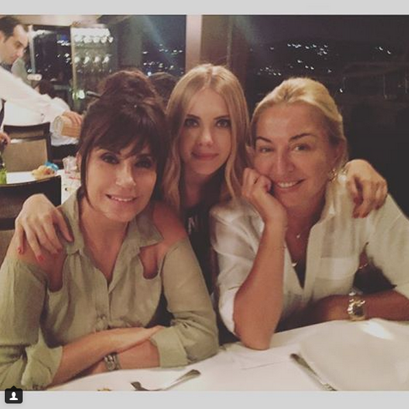 Instagram'da ünlüler: Son tatiller ve temenniler 18