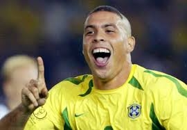 "Avrupa'da Yılın Futbolcusu Ödülü'nün" rekortmeni Messi oldu! 44