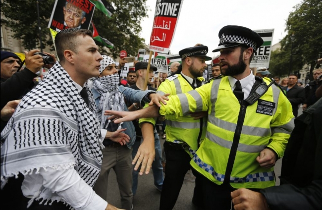 Binyamin Netanyahu Londra'yı karıştırdı 3