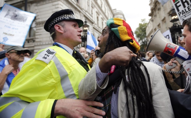 Binyamin Netanyahu Londra'yı karıştırdı 9