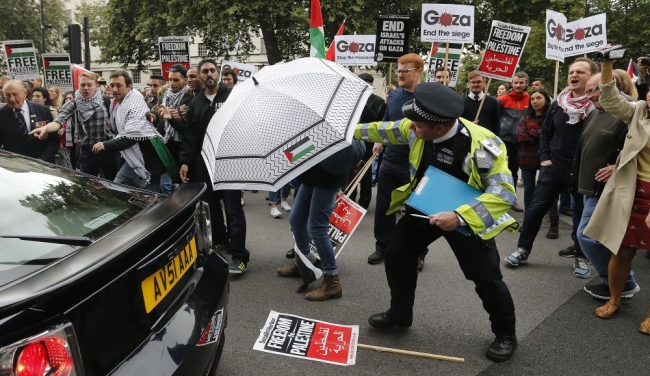 Binyamin Netanyahu Londra'yı karıştırdı 10