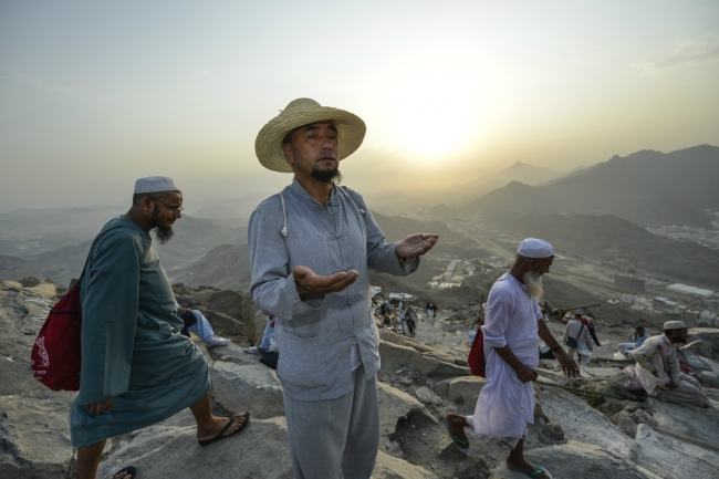 Renkler ve diller farklı kalpler aynı 7