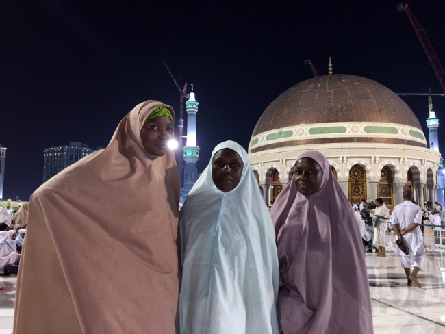 Renkler ve diller farklı kalpler aynı 23