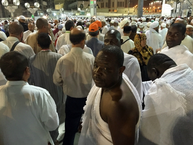 Renkler ve diller farklı kalpler aynı 25