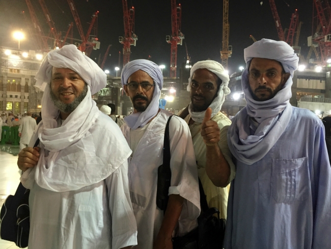 Renkler ve diller farklı kalpler aynı 32