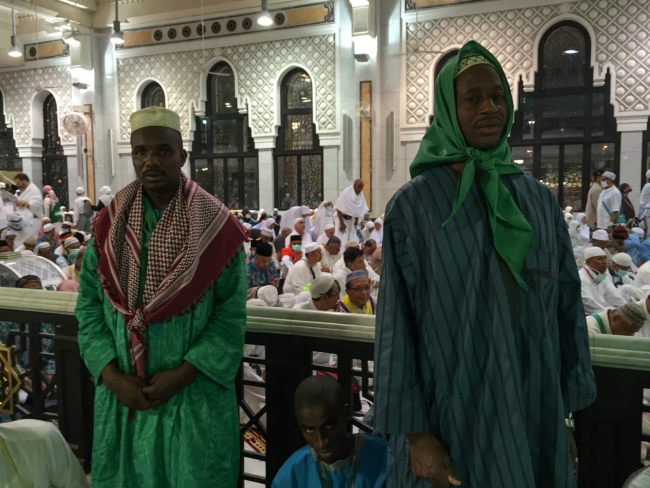 Renkler ve diller farklı kalpler aynı 33