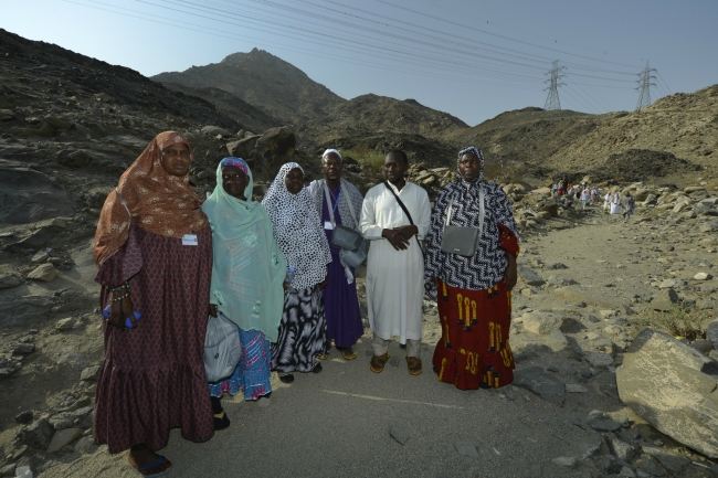 Renkler ve diller farklı kalpler aynı 40