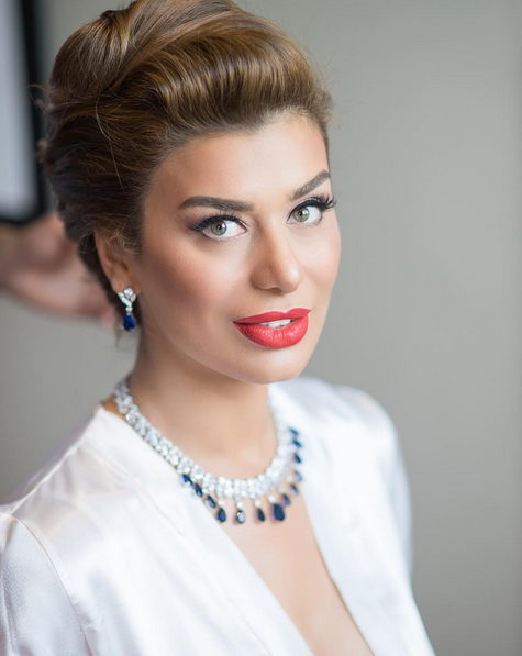 Instagram'da ünlüler: Şatoda düğün yaptı 1