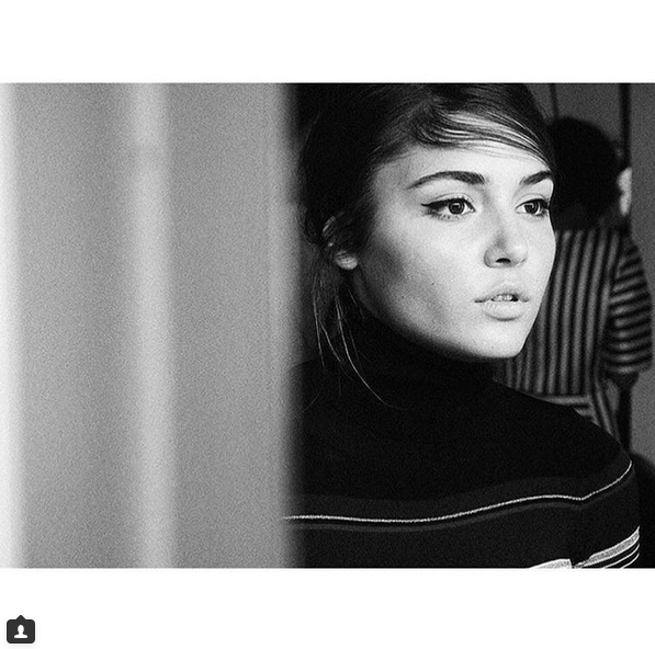 Instagram'da ünlüler: Şatoda düğün yaptı 5