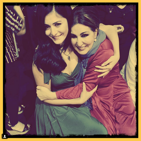 Instagram'da ünlüler: Kardeşiyle kamera karşısına geçti 11