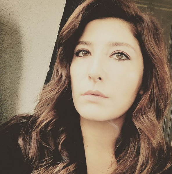 Instagram'da ünlüler: Kardeşiyle kamera karşısına geçti 19