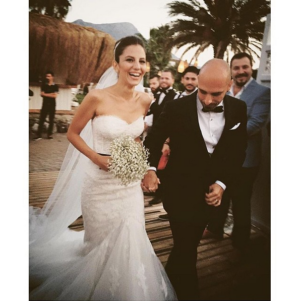 Instagram'da ünlüler: Kardeşiyle kamera karşısına geçti 9