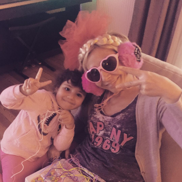 Instagram'da ünlüler: "Gel sincu fıstık vercem" 12