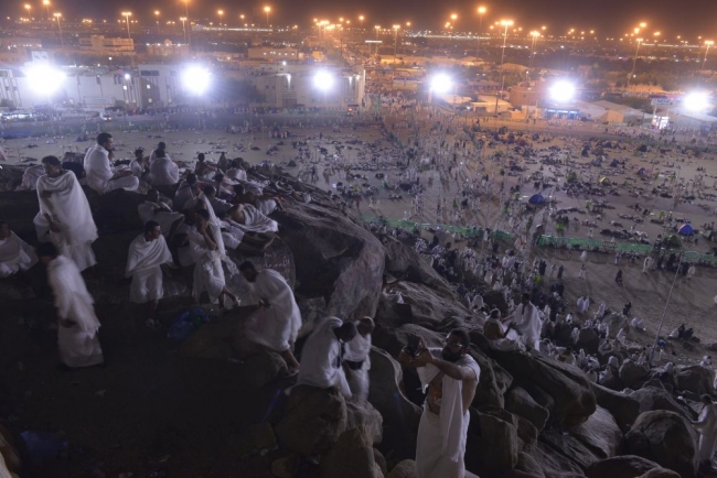 Hacı adayları Arafat'ta 2