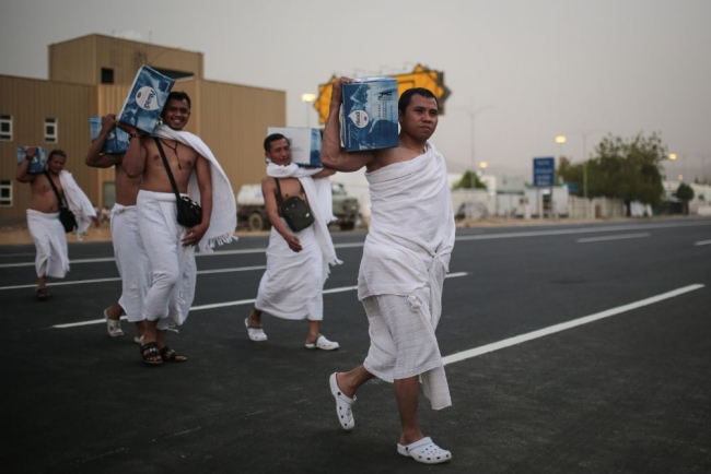 Hacı adayları Arafat'ta 18