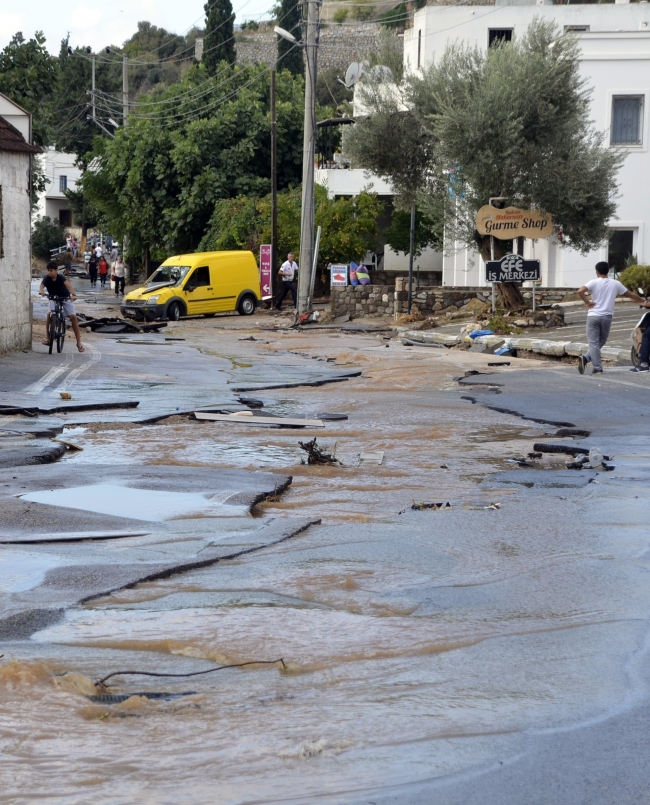 Bodrum'u sel vurdu! 3