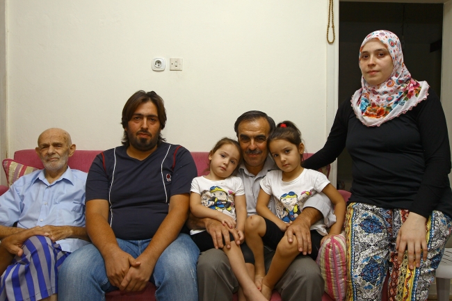 Ahmet Dede evini Suriyelilere açtı! 2