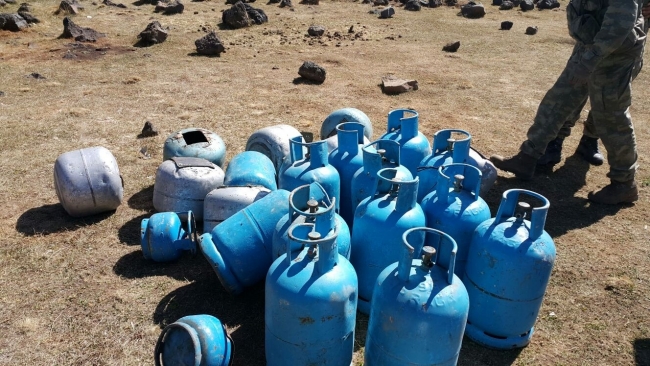 Ağrı Dağı'nda patlayıcı üretim merkezi! 6