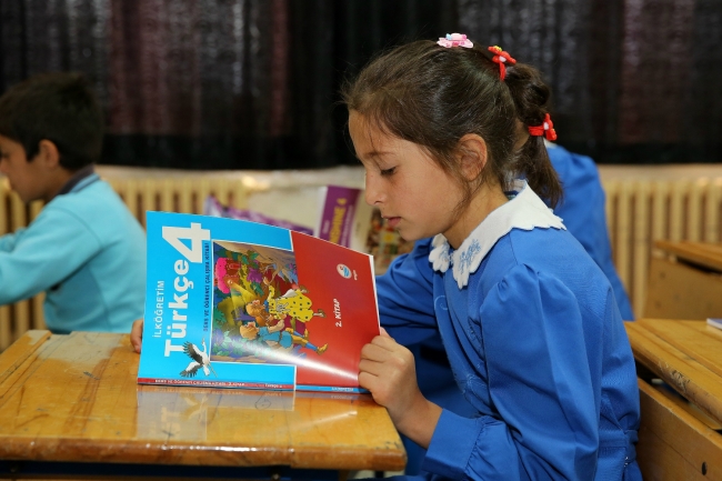 Okullar açıldı, öğrenciler ve öğretmenler heyecanlı 5