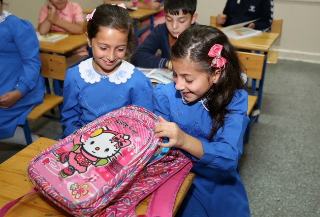 Okullar açıldı, öğrenciler ve öğretmenler heyecanlı 8