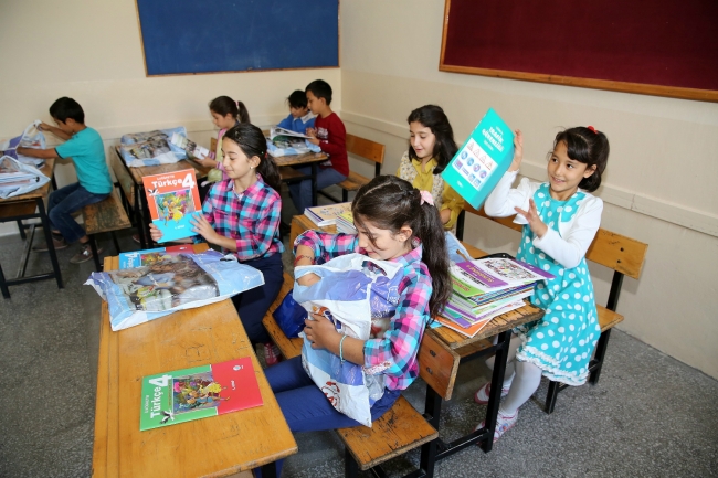 Okullar açıldı, öğrenciler ve öğretmenler heyecanlı 9