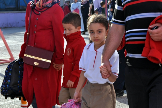 Okullar açıldı, öğrenciler ve öğretmenler heyecanlı 13