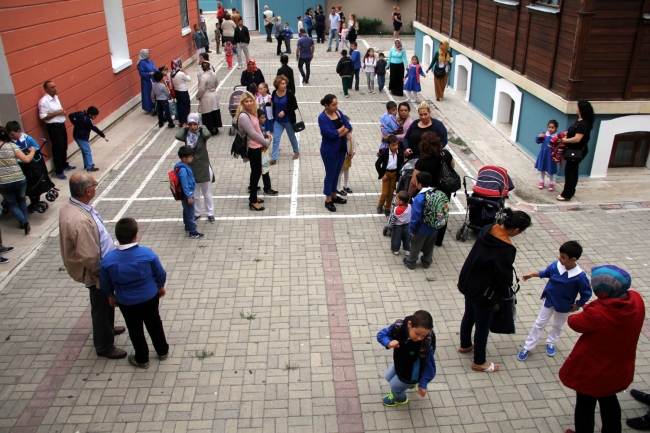 Okullar açıldı, öğrenciler ve öğretmenler heyecanlı 24