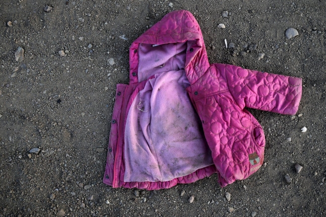 Ölen göçmenlerden geriye kalanlar... 1