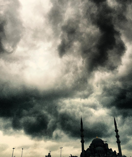 Instagram'da ünlüler: Dizi için kılıktan kılığa giriyor 19