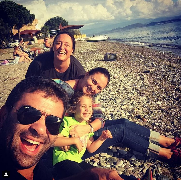 Instagram'da ünlüler: Dizi için kılıktan kılığa giriyor 2