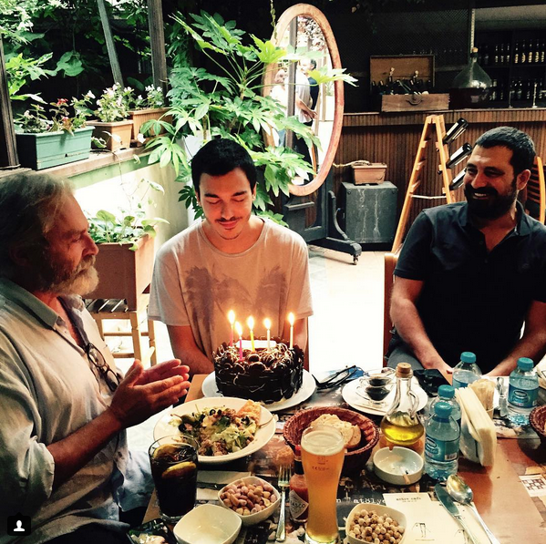 Instagram'da ünlüler: Dizi için kılıktan kılığa giriyor 3