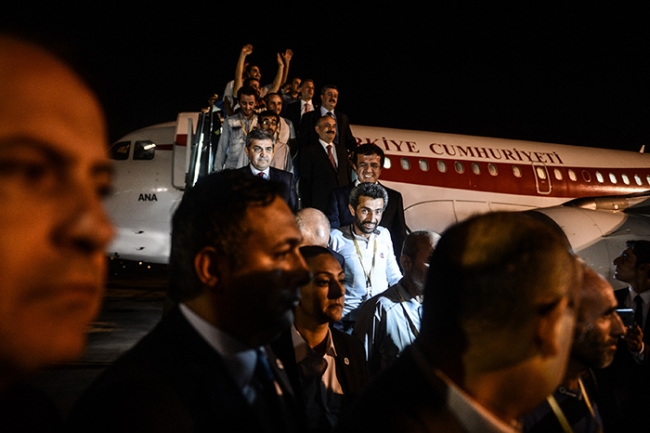 Türk işçileri bakanlar getirdi 12