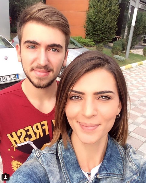 Instagram'da ünlüler: Düğün değil sade bir tören! 11