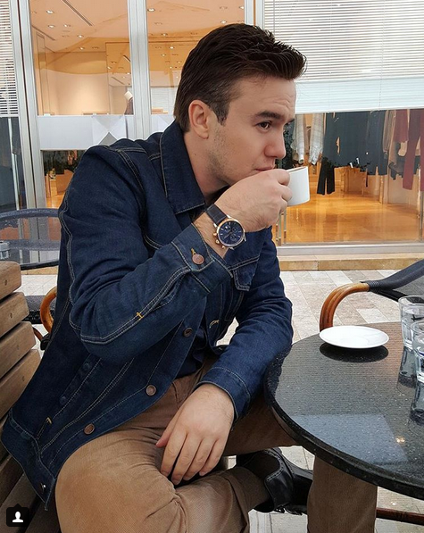 Instagram'da ünlüler: Düğün değil sade bir tören! 19